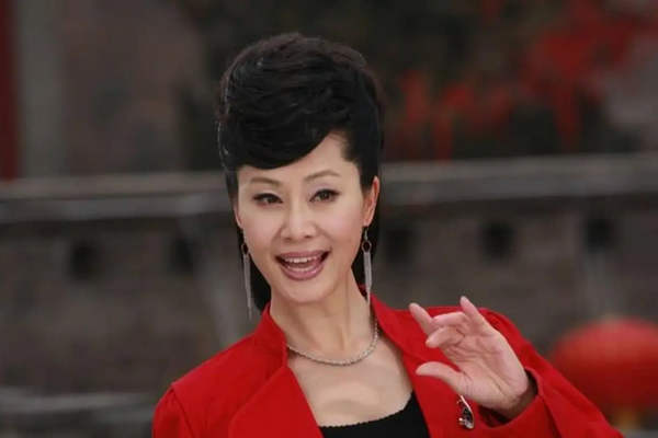 于文华嫁了几个老公