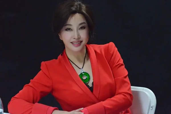 刘晓庆的几任丈夫都是谁有孩子吗 刘晓庆的几任丈夫都是谁有孩子吗